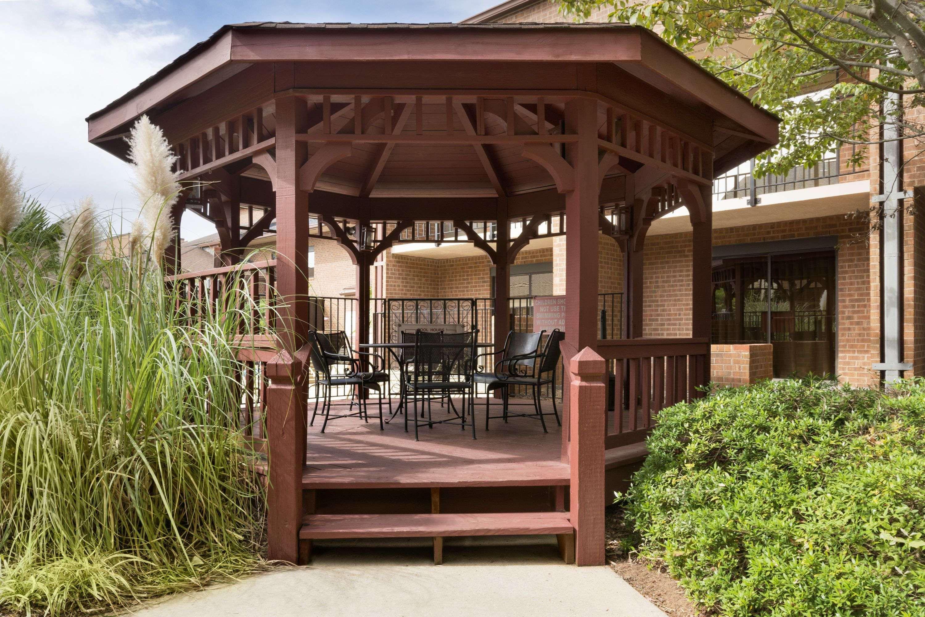 Ramada By Wyndham Raleigh Hotel Exterior photo