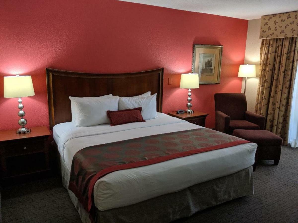 Ramada By Wyndham Raleigh Hotel Exterior photo